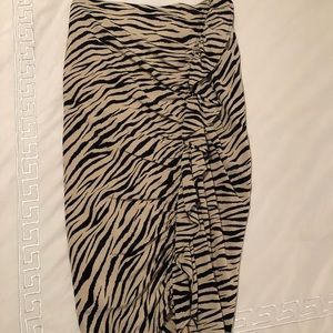 A.L.C zebra print silk skirt. Never worn - Perfect condition! Size 0
